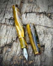 Load image into Gallery viewer, Big Rascal Origin - Omas Amber