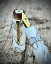 Load image into Gallery viewer, Big Rascal Artisan - Omas Champagne Pearl