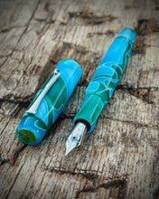 Load image into Gallery viewer, Usual Rascal Artisan - Sea Green