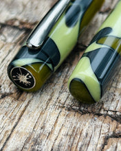 Load image into Gallery viewer, Large DayDreamer Maestro - Olive Camo