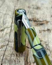 Load image into Gallery viewer, Large DayDreamer Maestro - Olive Camo