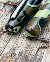 Load image into Gallery viewer, Large DayDreamer Maestro - Chocolate Camo