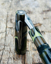 Load image into Gallery viewer, Large DayDreamer Maestro - Chocolate Camo