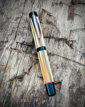 Load image into Gallery viewer, Large DayDreamer Artisan - Slow Burn