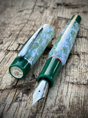 DayDreamer 1315 - Springtide Cellulose, Green & Silver Accents - Jowo