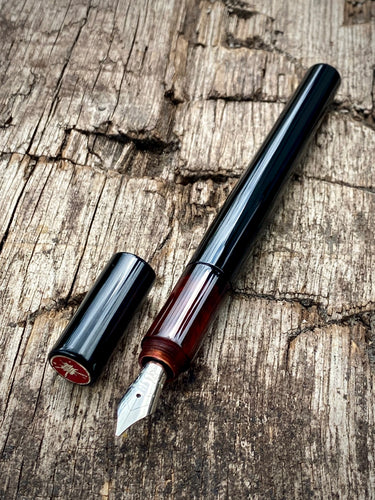Hedonist 5 - Black Vintage & Modern Red Cellulose - Bock