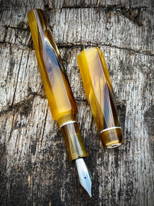 DayDreamer Hex 1315 - Omas Amber & Silver Accents - Jowo