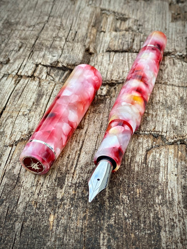 DayDreamer 1315 - Erinoid Rose Petals, Silver Accents - Jowo