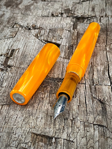 DayDreamer 1315 in Orange Pearl, Silver Trim - Jowo
